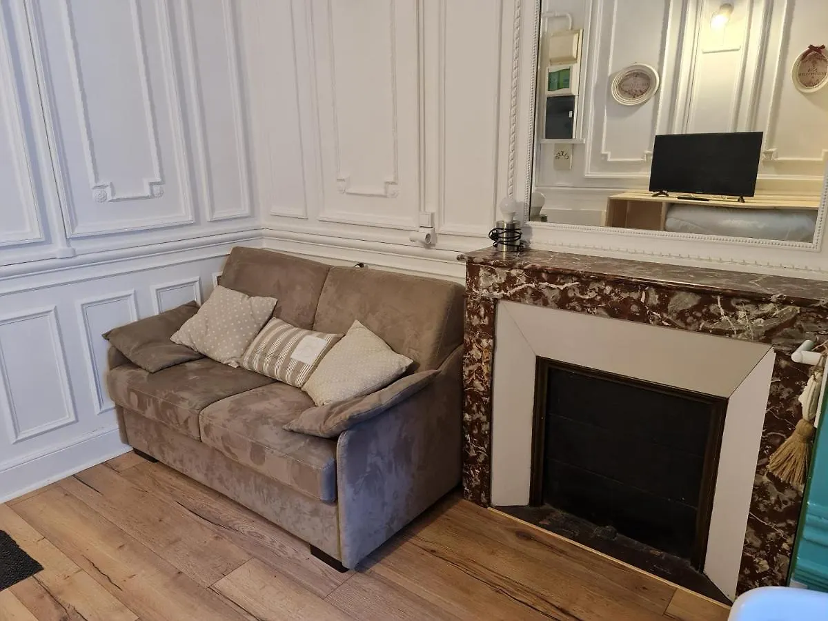 Le Sarciron location
